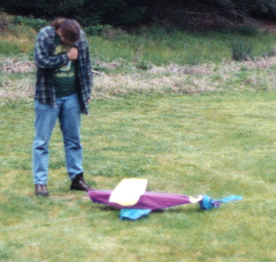 kurt_mourns_the_kite